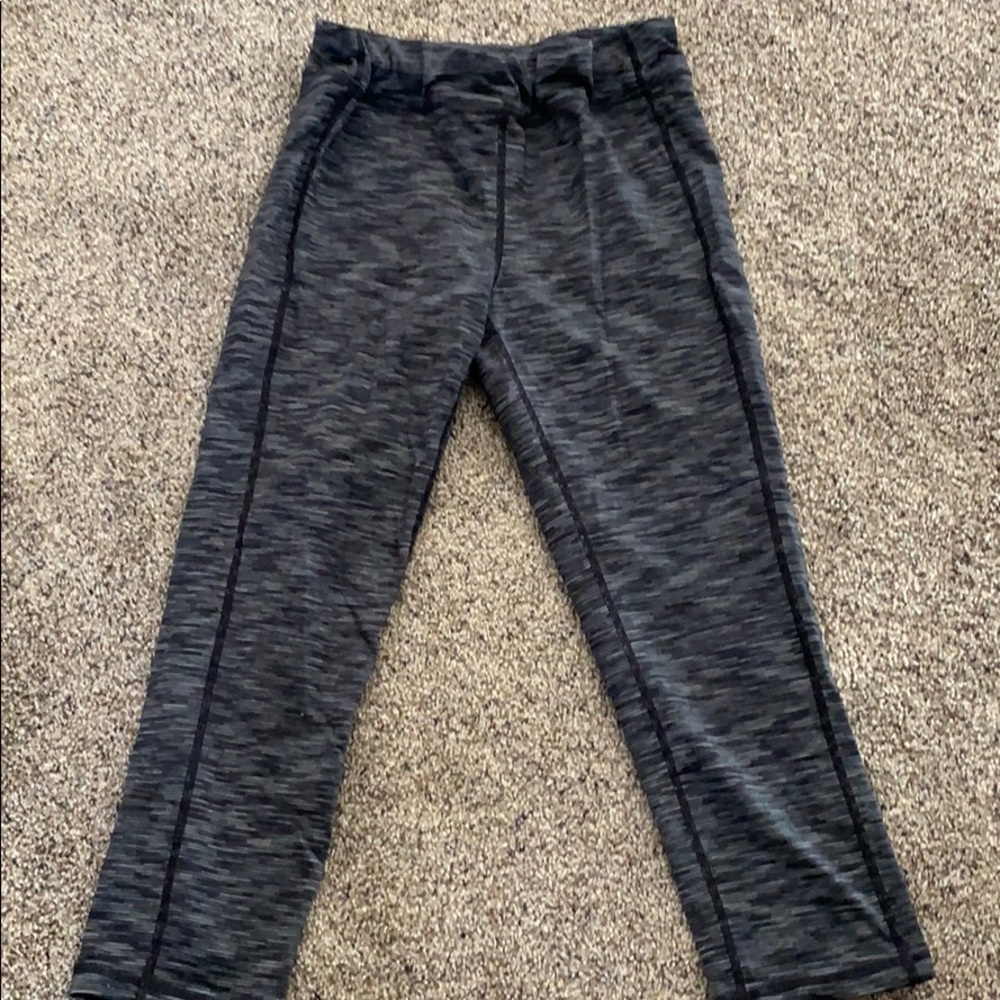 Cropped athleta girl leggings